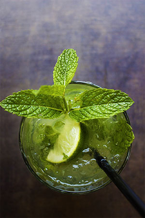 Alkoholfreier Mojito mit Aloe Vera